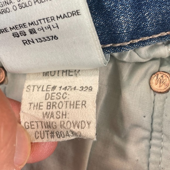 MOTHER The Brother Distressed Jeans in Getting Rowdy Women 30 (Tag 26) USA Made - Picture 14 of 14